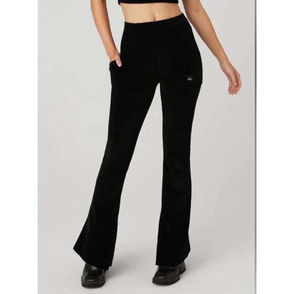 ALO Yoga Micro Corduroy High-WaistWinter Break Flare Pant WomensSmall